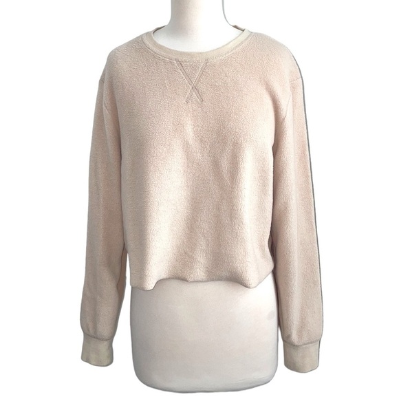 Brooklyn Cloth Sweaters - BROOKLYN CLOTH beige fleece crop top crewneck sweater in women’s size small.